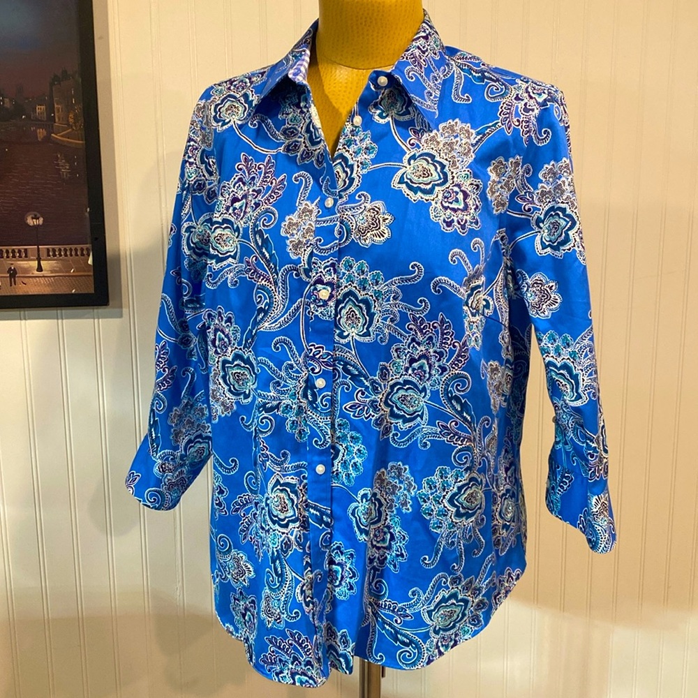 Chaps crisp blue paisley blouse Size 1X